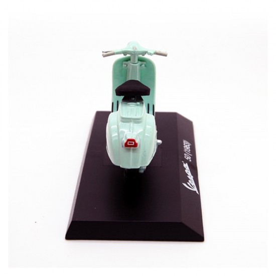 Machetă moto Magazine Models [1:18] - Vespa 1963 50 - White-Green